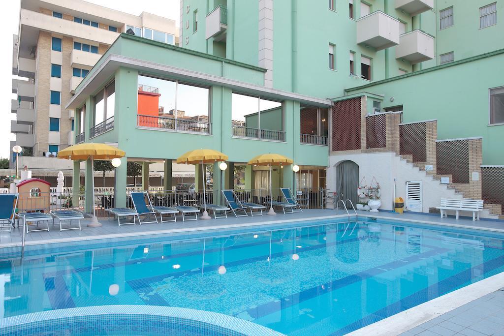 Hotel Abacus Cesenatico Exterior photo